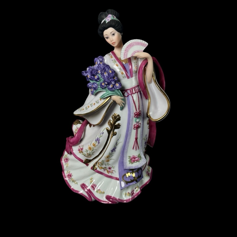 Danbury Mint Lena Liu Iris Princess‎ Imperial Gardens Porcelain Figurine 1998